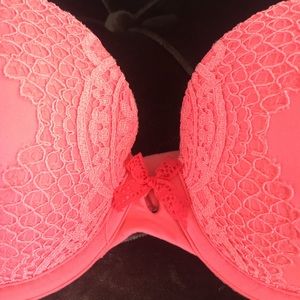 Victoria's Secret Intimates & Sleepwear - VS Bright Pink Push Up Lace Bra 34B Victoria's Secret Intimates & Sleepwear - VS Bright Pink Push Up Lace Bra 34B